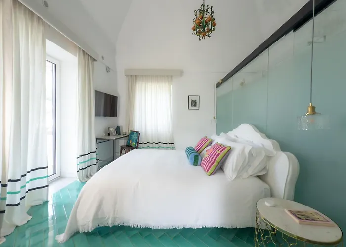 Dimora Storica Villa Pasquale Capri